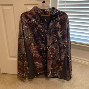 Under Armour Camo pull over